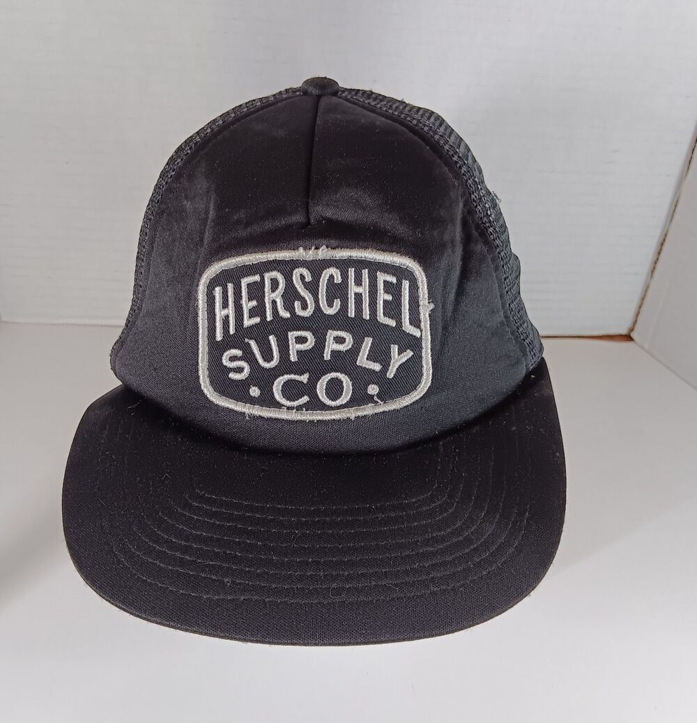 Herschel Supply Co Mesh Snapback Hat Trucker Black Logo Patch Outdoors Travel